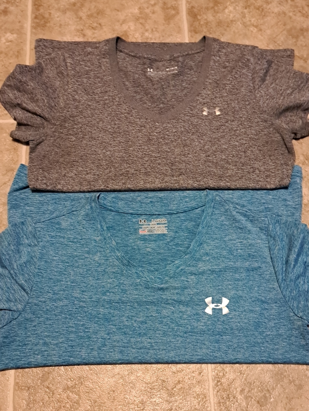 Lot Of 2 Under Armour Heat Gear- Blue Heather- Gray Heather  Performance Tee